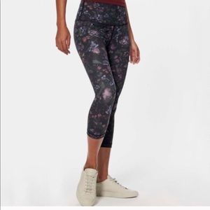 Lululemon Floral Cropped Wunder Under Leggings